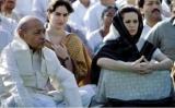 Narasimha Rao and Sonia Gandhi with Priyanka Gandhi in the background