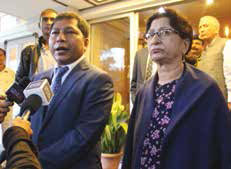 Mukul Sangma and Roshan Warjri along with ANVC Cadres briefing the media in Shillong on the 17th September 2014